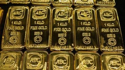 Bild: Mark Baker/AP/dpa
Der Goldpreis fällt nach seinem jüngsten Rekordhoch (Archivbild)