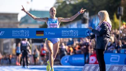 Archivbild: Andreas Gora/dpa
Domenika Mayer läuft in Berlin ihre persönliche Marathon-Bestzeit.