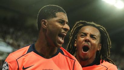 Bild: Jon Super/AP/dpa
Marcus Rashford (links) traf doppelt für den FC Barcelona