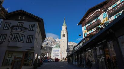 Bild: Giovanni Auletta/AP/dpa
In der Nähe von Cortina d'Ampezzo stürzte ein Deutscher zu Tode. (Archivbild)