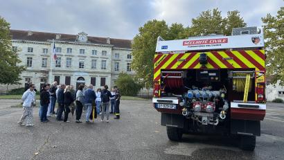 Bild: Lara Schmaus
Zum Rahmenprogramm des Schwandorfer Delegation gehörte auch die Besichtigung der der Kaserne der „Zivilen Sicherheit“, die seit vergangenem Jahr ihren Sitz in Libourne hat.