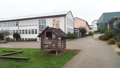 Archivbild: Klaus Högl
Kümmersbruck plan die Generalsanierung und Erweiterung seiner Grund- und Mittelschule. Dazu hat sich die Gemeinde jetzt einen Kostencheck machen lassen.