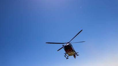 Bild: Philipp von Ditfurth/dpa
Das Mädchen wurde von einem Rettungshubschrauber ins Krankenhaus gebracht. (Symbolbild)