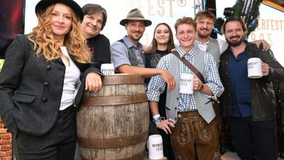 Bild: Felix Hörhager/dpa
Die Serie „Oktoberfest 1905“ startet pünktlich zum Oktoberfest 2025.