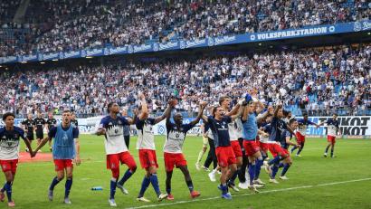 Bild: Christian Charisius/dpa
Durften endlich jubeln: die HSV-Spieler