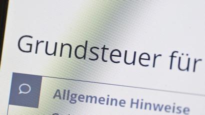 Bild: Bernd Weißbrod/dpa
Die Neufassung der Grundsteuer beschäftigt  die Finanzgerichte bundesweit. (Symbolbild)