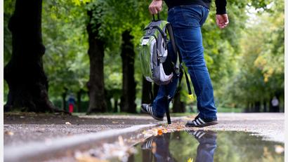 Bild: Sven Hoppe/dpa
Der DWD hat für den Freistaat zum kalendarischen Herbstanfang regnerisches und kühles Wetter vorhergesagt. (Archivbild)