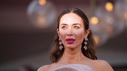 Bild: Alessandra Tarantino/Invision/AP/dpa
Emily Blunt spielt in „The Smashing Machine“ die Freundin des Protagonisten Mark Kerr. (Archivbild)