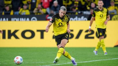 Bild: Bernd Thissen/dpa
Nico Schlotterbeck ist auch wegen seiner Pässe für den BVB wichtig.