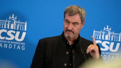 Bild: Pia Bayer/dpa
CSU-Chef Söder stellt sich erneut demonstrativ an die Seite Israels.