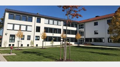 Archivbild: Klaus Högl
An der Schule in Vilseck hat sich bereits viel getan. Nun soll der der offene Ganztag für fünf Millionen Euro ausgebaut werden.