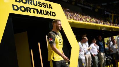 Bild: Bernd Thissen/dpa
BVB-Abwehrspieler Niklas Süle steht vor seinem Comeback. (Archivbild)