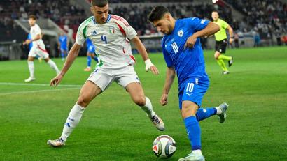 Bild: Denes Erdos/AP/dpa
Vor gut zwei Wochen spielte Israel noch gegen Italien.