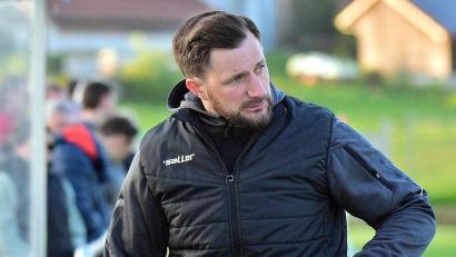Bild: dme
Dominic Rühl ist neuer Trainer der DJK Gebenbach. Am Montag beginnt er mit dem Training beim Bayernligisten.