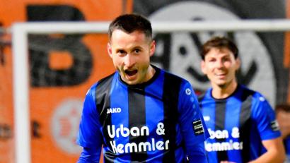 Bild: Werner Franken
SpVgg-SV-Offensivmann Moritz Zeitler jubelt über sein Tor zum 1:1 im Spiel beim ASV Cham