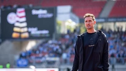 Bild: Daniel Karmann/dpa
Miroslav Klose findet mit dem 1. FC Nürnberg nicht in die Erfolgsspur.