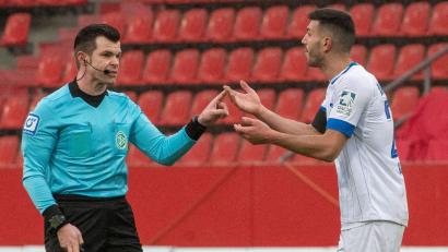 Bild: Stefan Puchner/dpa
Klaus Gjasula hadert mit den Leistungen der Schiedsrichter in der 3. Fußball-Liga.