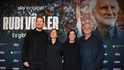 Bild: Arne Dedert/dpa
Julian Nagelsmann bei Völlers Filmpremiere.