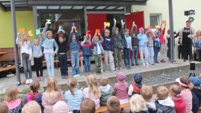 Bild: pi
"Herzlich willkommen" heißen die "Naturkinder" ihre Gäste.