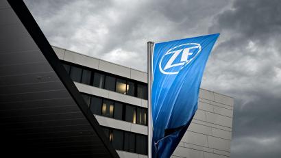 Bild: Felix Kästle/dpa
Bei ZF stehen die Zeichen auf Sturm. (Archivbild)