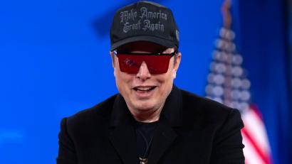 Bild: Jose Luis Magana/AP/dpa
Tech-Milliardär Elon Musk hat die Wikipedia schon lange im Visier. (Archivbild)