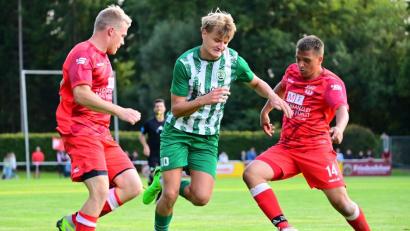 Bild: tsc
Christian Zimmermann (mi.) und der SV Mitterteich sind am kommenden Wochenende gleich doppelt gefordert.