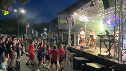 Bild: prh
Die "Eslarner" Party- und Showband erwies sich als Glücksgriff. Sie sorgten für ausgelassene Stimmung.