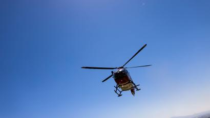 Bild: Philipp von Ditfurth/dpa
Ein Rettungshubschrauber brachte den Mann ins Krankenhaus. (Symbolbild)