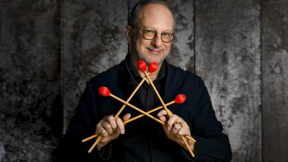 Bild: Christian Hartmann/exb
Wolfgang Lackerschmid gehört zu den Weltklasse-Vibraphonisten. Mit seinem Trio 77 kommt er zum Weidener Jazz-Zirkel.