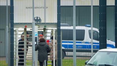 Bild: Andreas Arnold/dpa
Alle drei mutmaßlichen Hamas-Mitglieder sind inzwischen in Untersuchungshaft.