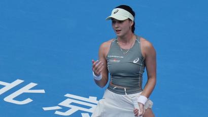 Bild: Andy Wong/AP/dpa
Eva Lys zeigte beim Tennis-Turnier in Peking starke Leistungen.