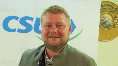 Bild: adj
Dominik Baschnagel möchte bei den Kommunalwahlen 2026 den Bürgermeistersessel in Altenstadt/WN erobern.