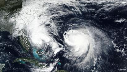 Bild: Uncredited/NASA Worldview/AP/dpa
Die Hurrikane „Humberto“ und „Imelda“ wirbeln durch den Nordatlantik.