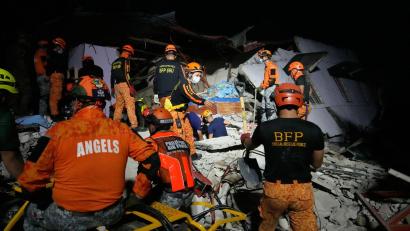 Bild: Aaron Favila/AP/dpa
Hunderte Häuser sind bei dem schweren Beben eingestürzt.