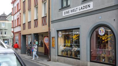 Bild: Wolfgang Steinbacher
Der Eine-Welt-Landen in der Amberger Ziegelgasse ist mehr als nur ein Geschäft. Von Ehrenamtlichen betrieben, setzt er ein Zeichen der Solidarität mit dem globalen Süden.