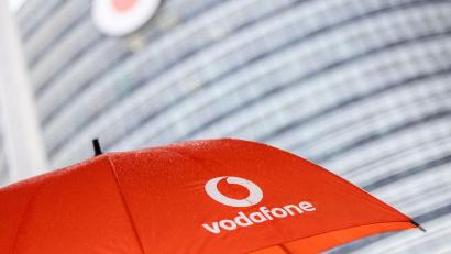 Bild: Thomas Banneyer/dpa
Internetverträge werden teurer - auch bei Vodafone.