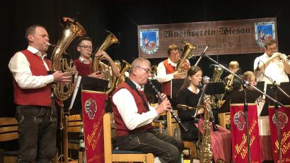 Bild: wro
Beteiligte am Konzert des Musikvereins Wiesau am 3. Oktober 2025 waren ausschließlich Eigengewächse.