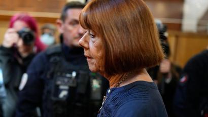 Bild: Lewis Joly/AP/dpa
Gisèle Pelicot ist zu einer Ikone im Kampf gegen den Missbrauch von Frauen geworden.