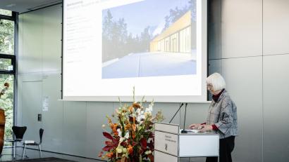 Bild: Lisa Hörterer
Das Gymnasium Neustadt/WN wird für seine nachhaltige Sanierung ausgezeichnet.