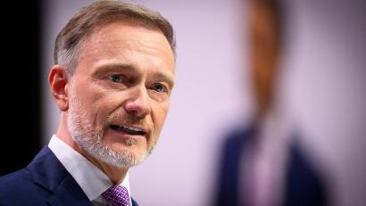 Bild: Bernd von Jutrczenka/dpa
Ex-FDP-Chef Christian Lindner strebt in die Wirtschaft. (Archivbild)