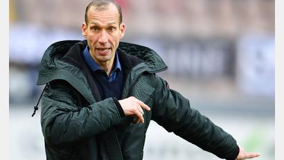 Bild: Uwe Anspach/dpa
Jeff Strasser ist seit August 2025 Nationaltrainer von Luxemburg. (Archivbild)