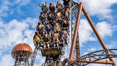 Bild: Europa-Park
Nervenkitzel pur bei der Fahrt mit der Achterbahn "Voltron Nevera".