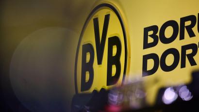 Bild: Bernd Thissen/dpa
Der BVB hat im Zusammenhang mit Missbrauchsvorwürfen gegen einen Ex-Mitarbeiter neue Erkenntnisse kommuniziert.
