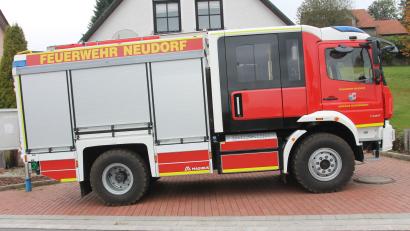 Bild: pi
Erst kürzlich ist dieses Einsatzfahrzeug der Feuerwehr Neudorf in Betrieb genommen worden. Da ist ein Einsatz entsprechend teuer.