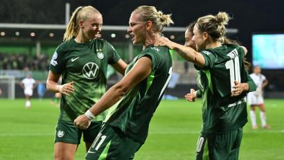 Bild: Swen Pförtner/dpa
Wolfsburgs Fußball-Frauen wollen auch gegen Bayern München jubeln.