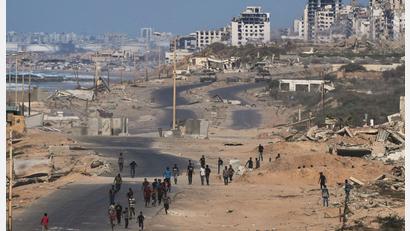 Bild: Abdel Kareem Hana/AP/dpa
Im Gaza-Krieg sollen nun die Waffen schweigen.