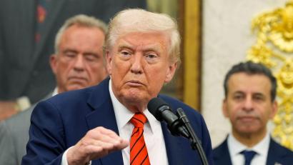 Bild: Alex Brandon/AP/dpa
Trump will sowohl nach Israel als auch nach Kairo reisen.