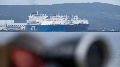 Bild: Stefan Sauer/dpa
Über die Ostsee kam zuletzt wieder weniger LNG an Deutschlands Küste.