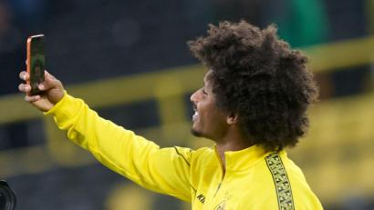 Bild: Bernd Thissen/dpa
Auch Dortmunds Nationalspieler Karim Adeyemi ist in den sozialen Medien aktiv. (Archivbild)