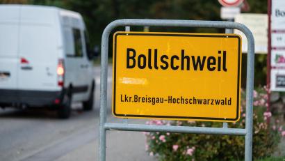 Bild: Silas Stein/dpa
Ein 58-Jähriger soll im Landkreis Hochschwarzwald seine Tochter getötet haben.